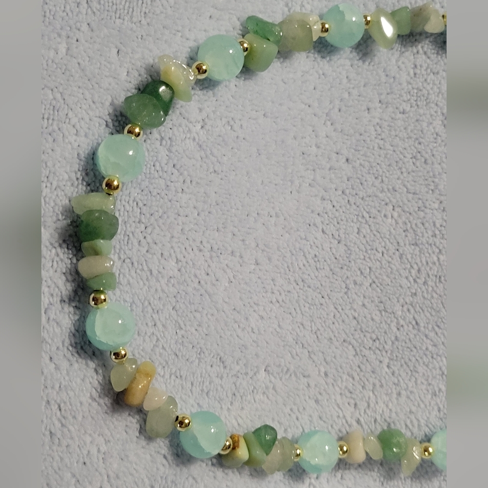 Gorgeous Aventurine and Amazonite Beaded Necklace - Picture 4 of 6